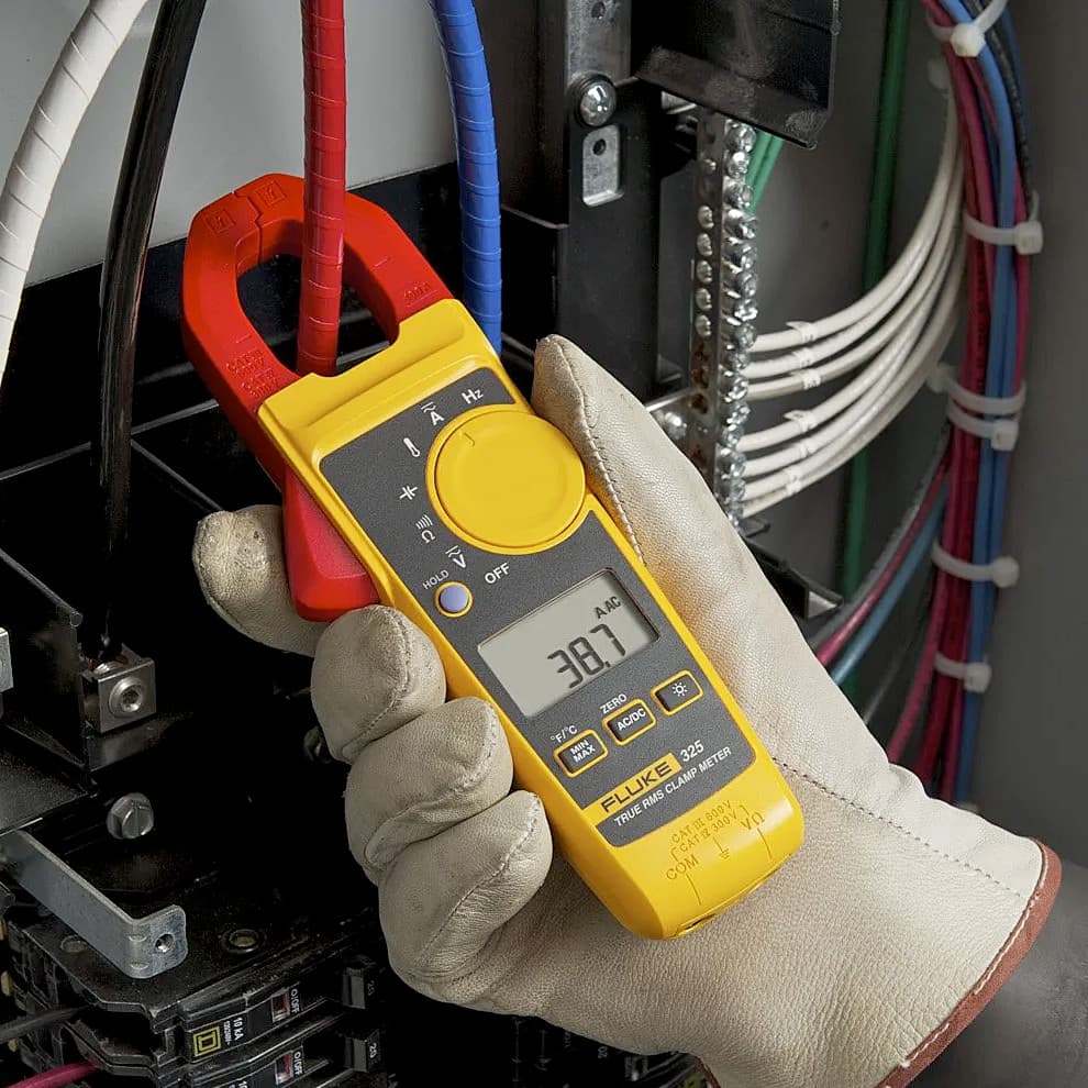 Fluke 325 400A True-RMS Clamp Meter