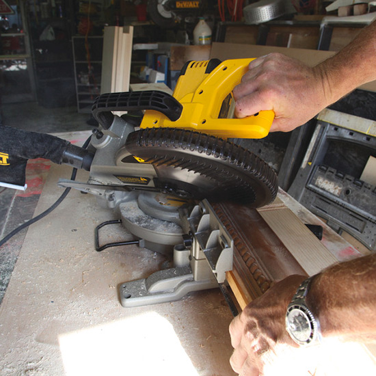 Dewalt 1650W / 250mm Compound Mitre Saw with 80T TCT Blade, DW714-IN