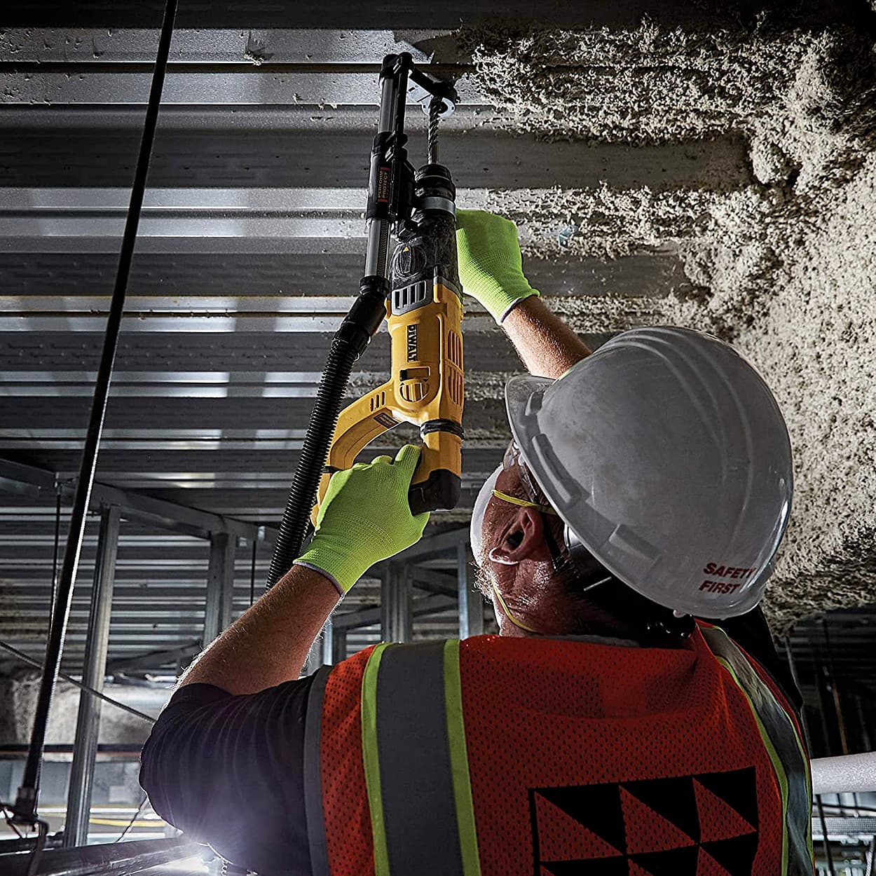 Dewalt Dust Extractor Telescope w/Hose For SDS Rotary Hammers-Perform & Protect Shield, D25301D-XJ