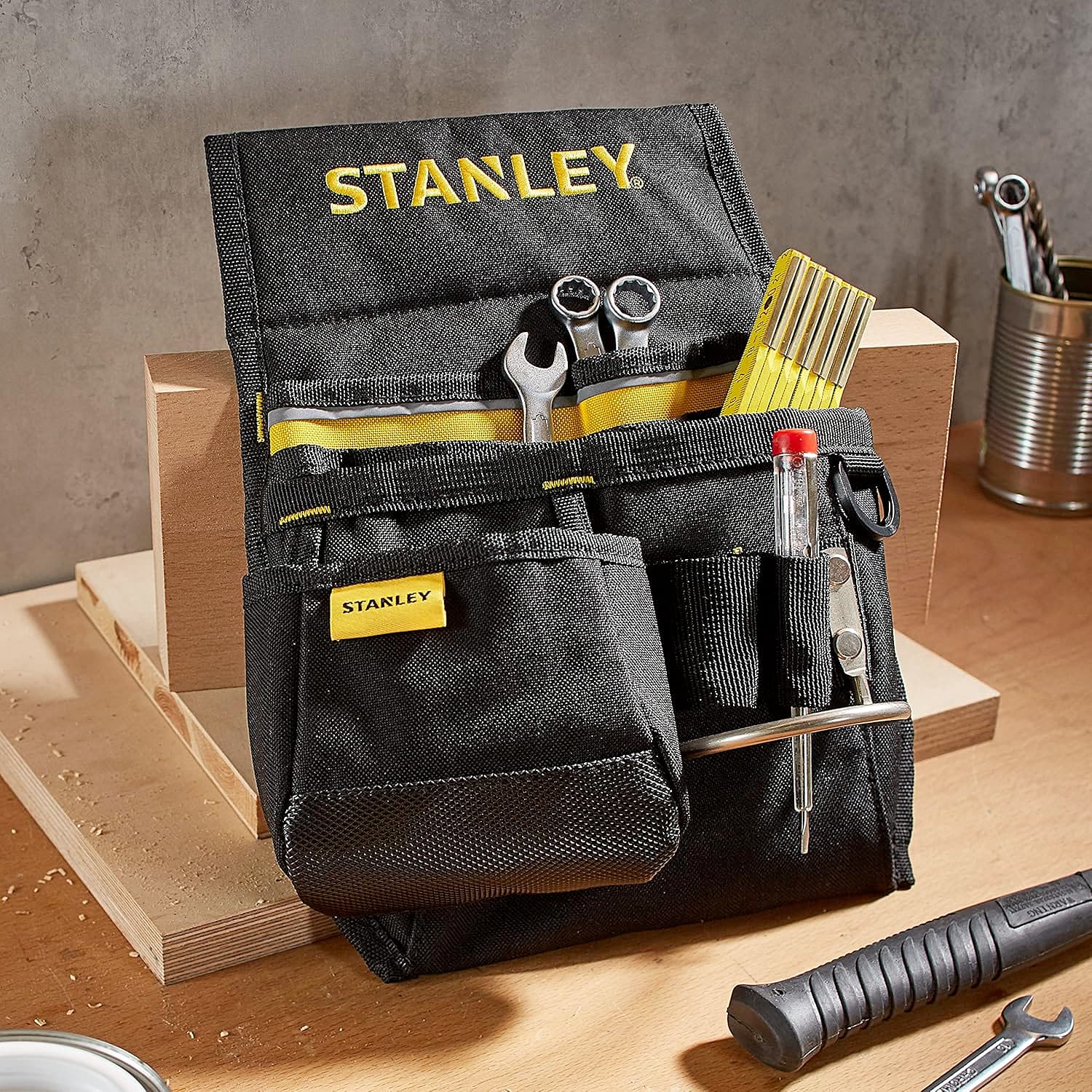 Stanley 4 Pockets Tool Pouch, 1-96-181