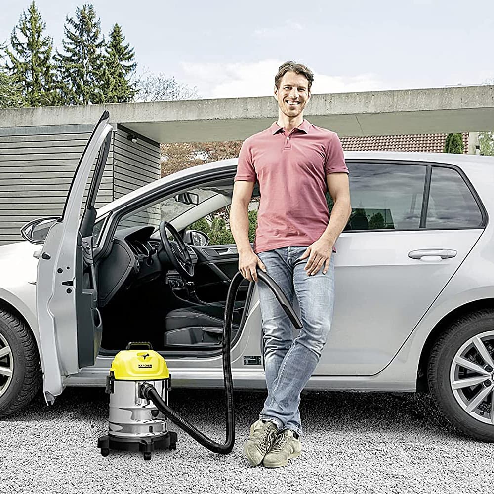 Karcher 18 Litre / 1300W WD1S Classic Kap Wet & Dry Multi-Purpose Vacuum Cleaner, 1.098-323.0