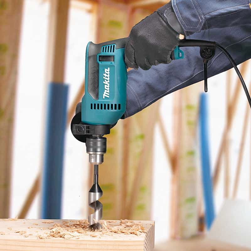Makita 13 mm (1/2") 630 W Variable Speed Reversing Drill with Keyed Chuck, DP4020