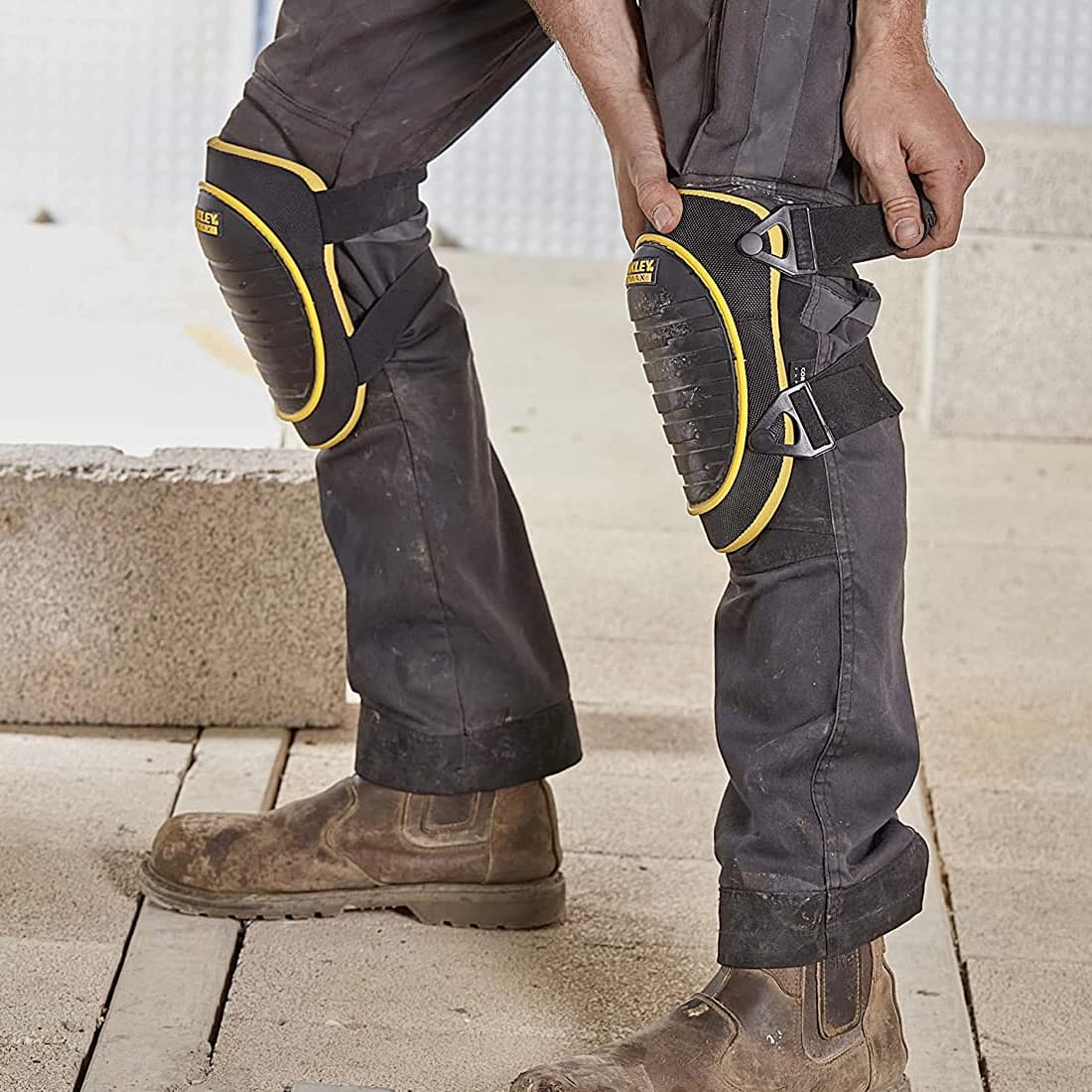 Stanley FatMax Hard Shell Tactical Knee Pads, FMST82961-1